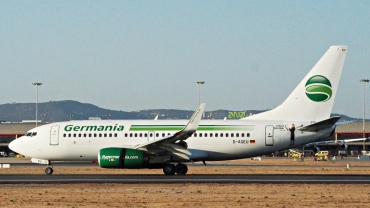 D-AGEU (28104) 1998 Boeing 737-75B WL