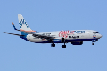 D-ASXB (30420) 2002 Boeing 737-8Z9 WL