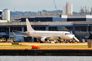 EI-GHK (19000218) 2008 Embraer 190-100IGW