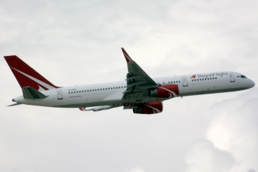VQ-BTM (26253) 1999 Boeing 757-256(WL)