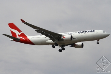 VH-EBN (1094) 2010 Airbus A330-202