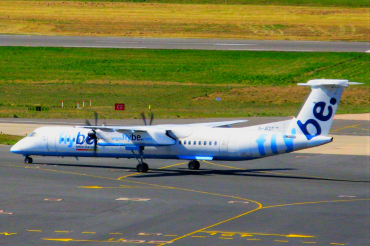 G-JEDT (4088) 2004 Bombardier Dash 8-Q402