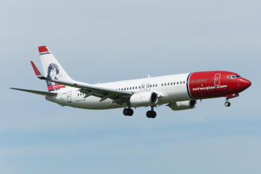 LN-NIP (38044) 2013 Boeing 737-86N(WL)