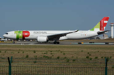 CS-TUG (1904) 2014 Airbus A330-941