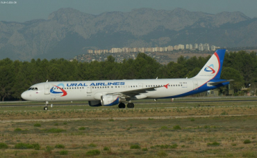VQ-BDA (1012) 1999 Airbus A321-211