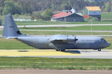 5699 (382-5699) 2008 Lockheed Martin C-130J-30 Hercules