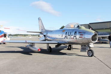 53-1082 (202-11) 1953 North American F-86F Sabre