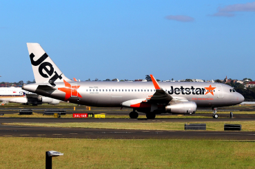 VH-YXS (5732) 2013 Airbus A320-232(WL)