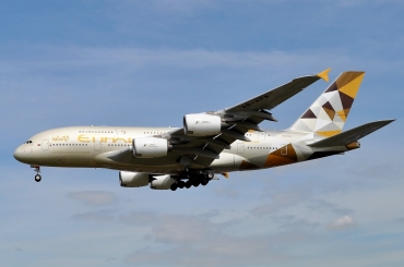 A6-APA (166) 2014 Airbus A380-861